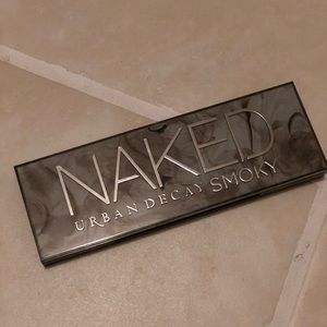 Urban Decay Smokey Eyeshadow Palette